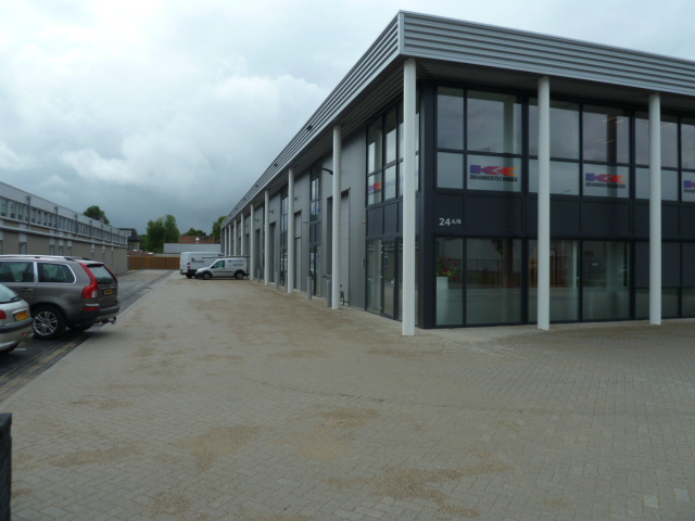 Bedrijfsunits aan de Industrieweg in Vught de Werf